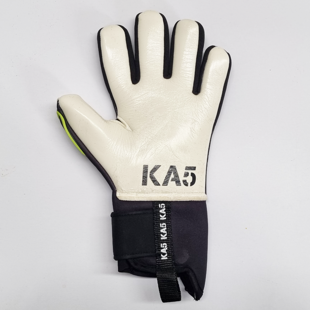 KA5 Neon Professional Goal Keeper Gloves